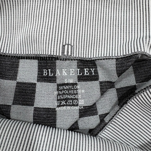 NWOT Checkmate Checkered Crop Two Piece Set black and white size S/M - Picture 6 of 7